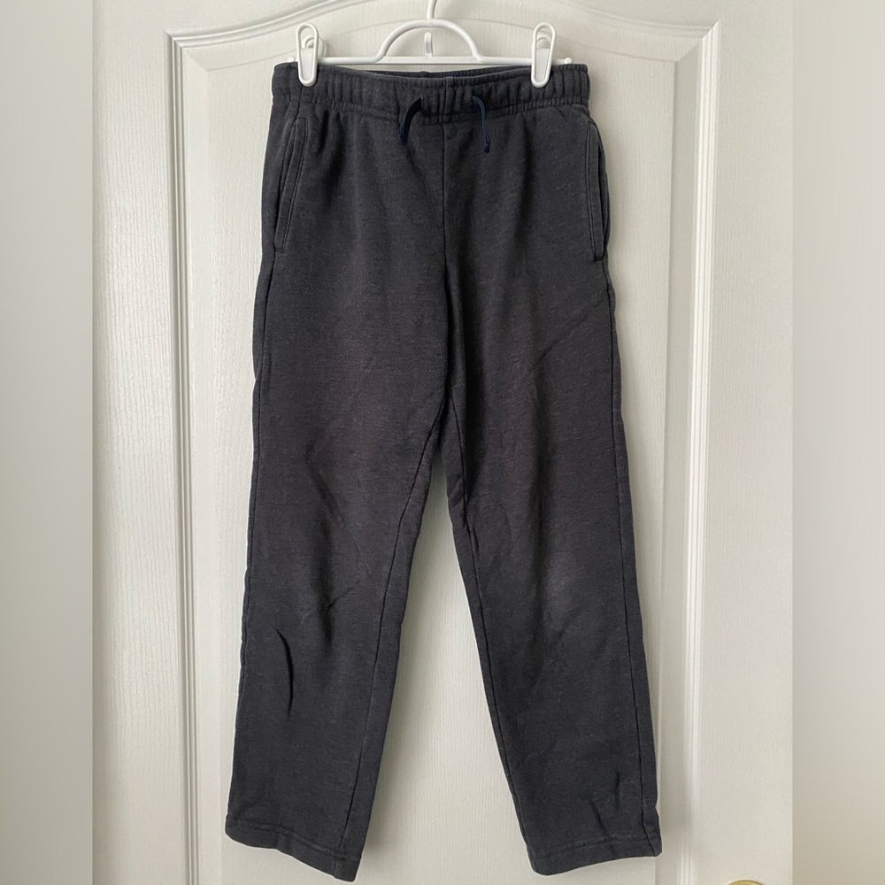 Tek gear. Size medium. Gray sweatpants.
